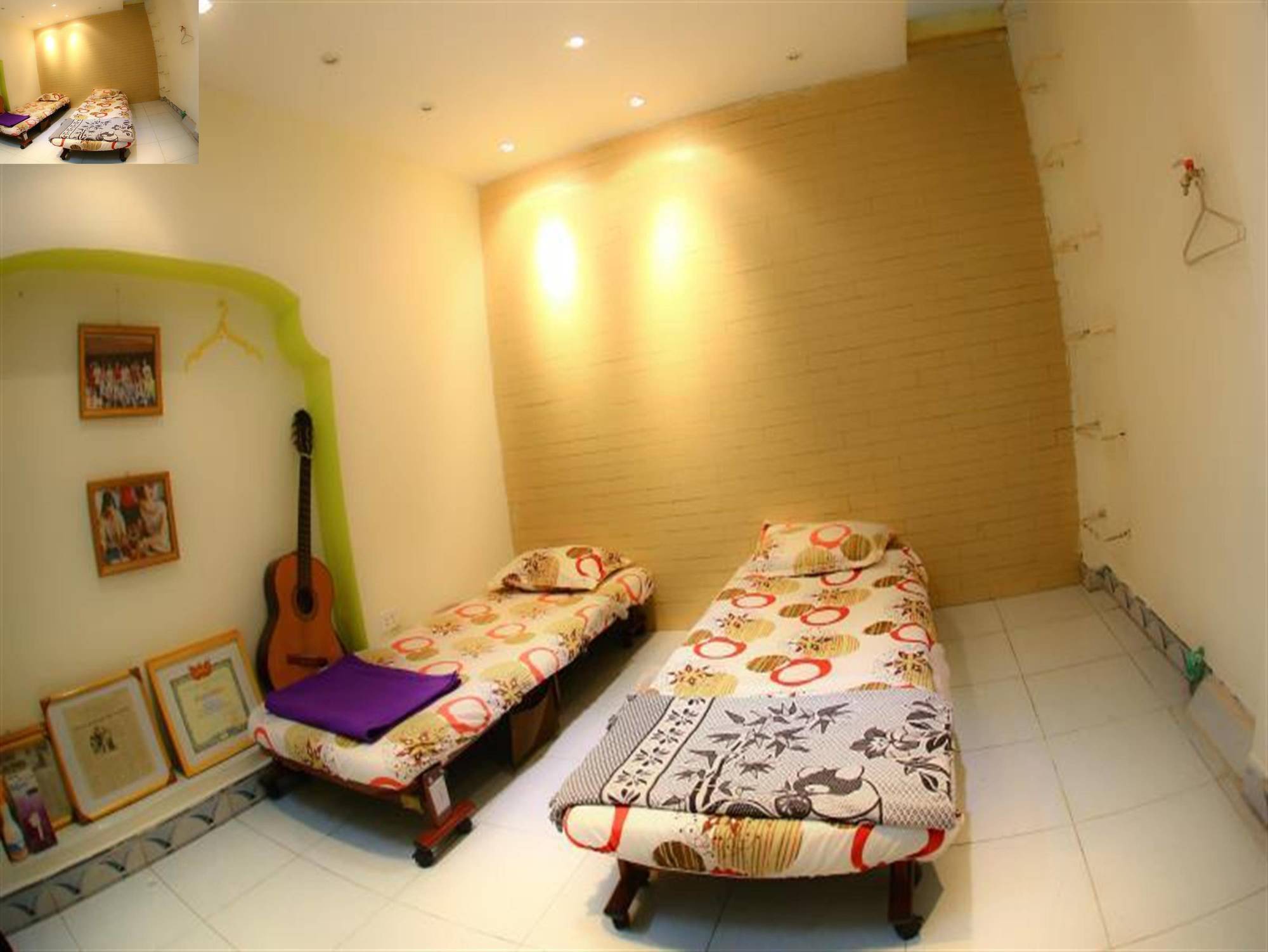 Bc Family Homestay - Hoan Kiem Lakeside Hanoi Bagian luar foto